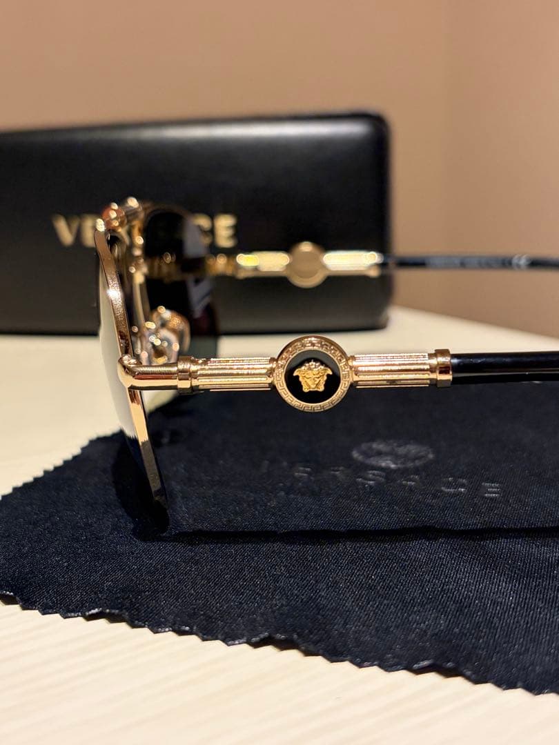 VERSACE サングラス