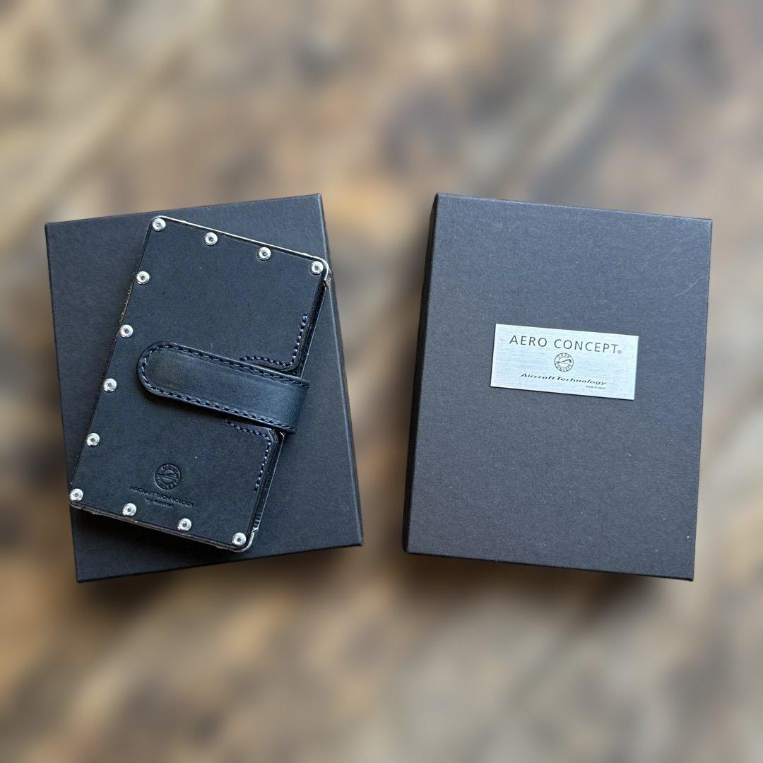 エアロコンセプト　カードケース・名刺入れ　新品・未使用品　箱付き　カラーNAVY