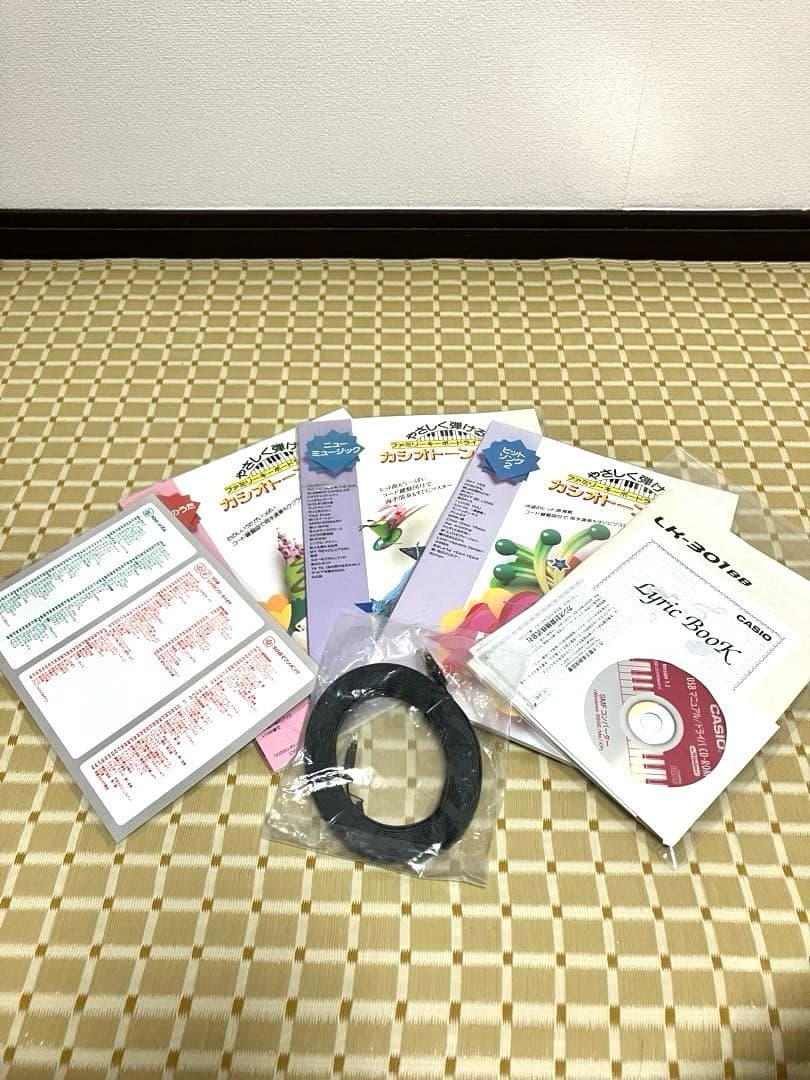 CASIO LK-301BB キーボード 本体と付属品　61鍵盤