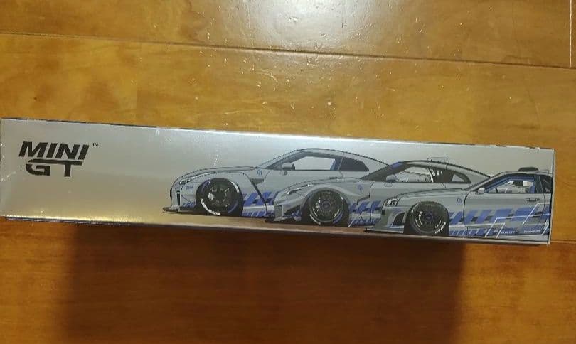 東京オートサロン2026限定　MINI GT リバティウォーク