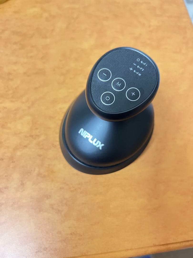 NIPLUX EMSヘッドスパプレミアム ブラック