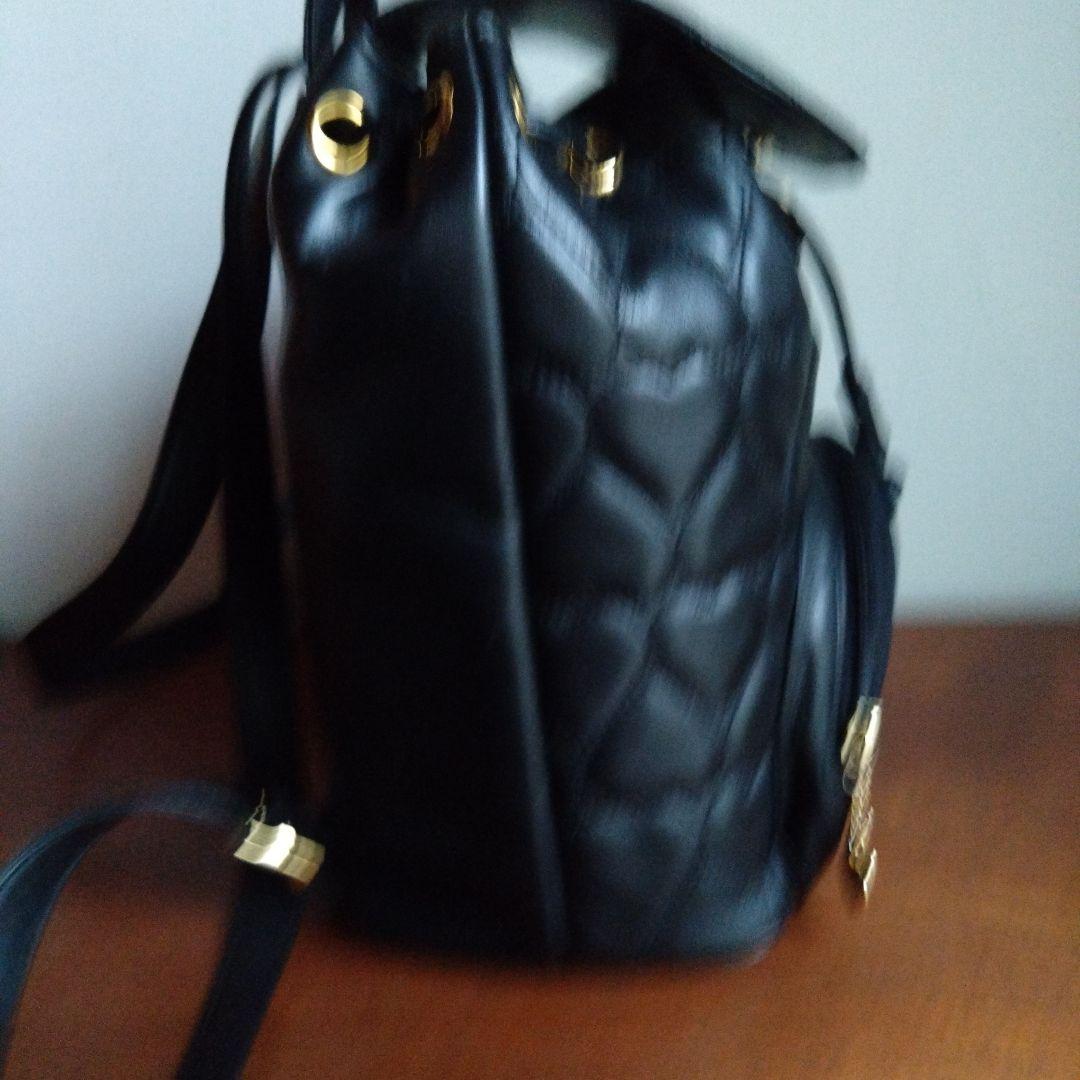 美品❗️　MOSCHINO　ヴィンテージ　キルティングレザー　リュック　ハート