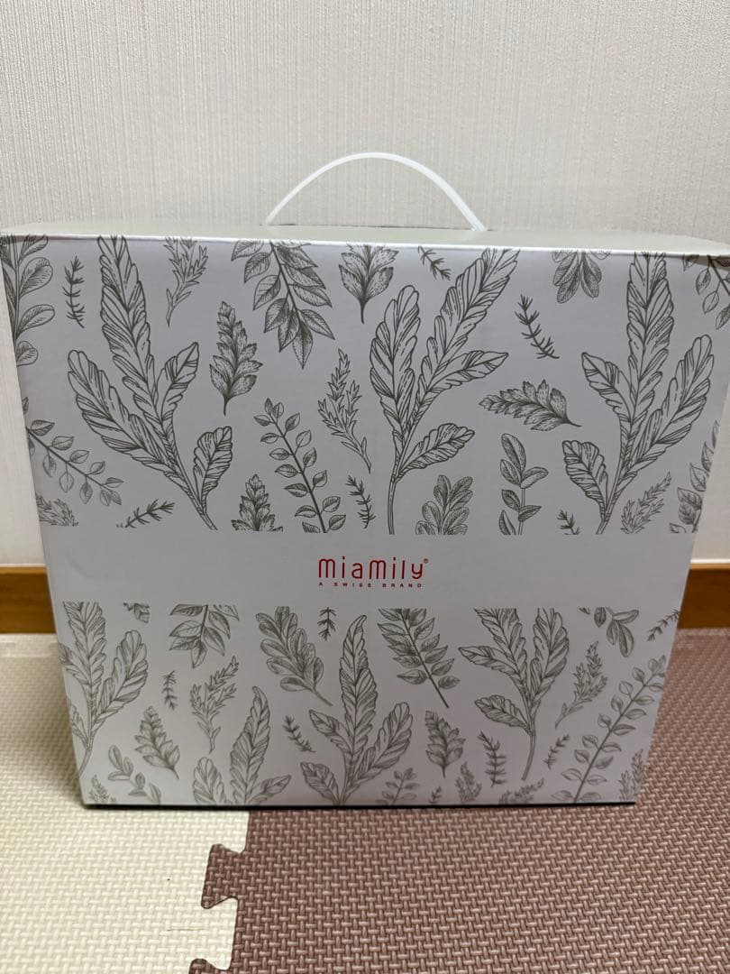 ミアミリー 抱っこ紐ヒップスタープラス日本モデル (デニムブルー)