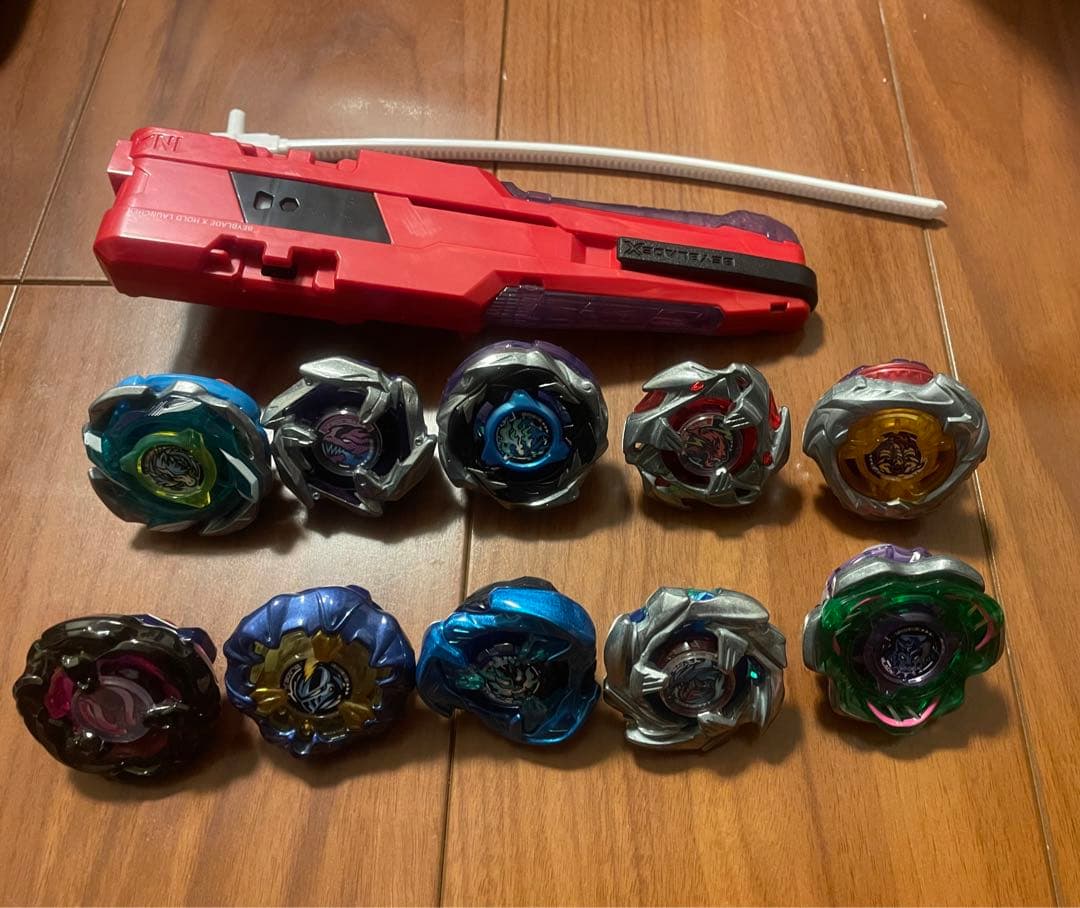太*牌様 ベイブレードX まとめ売り 引退品 ケース付き