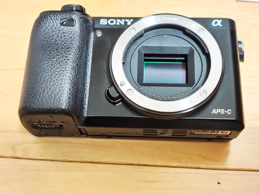 ソニー α6000 ILCE-6000L ボディ パワーズームレンズキット