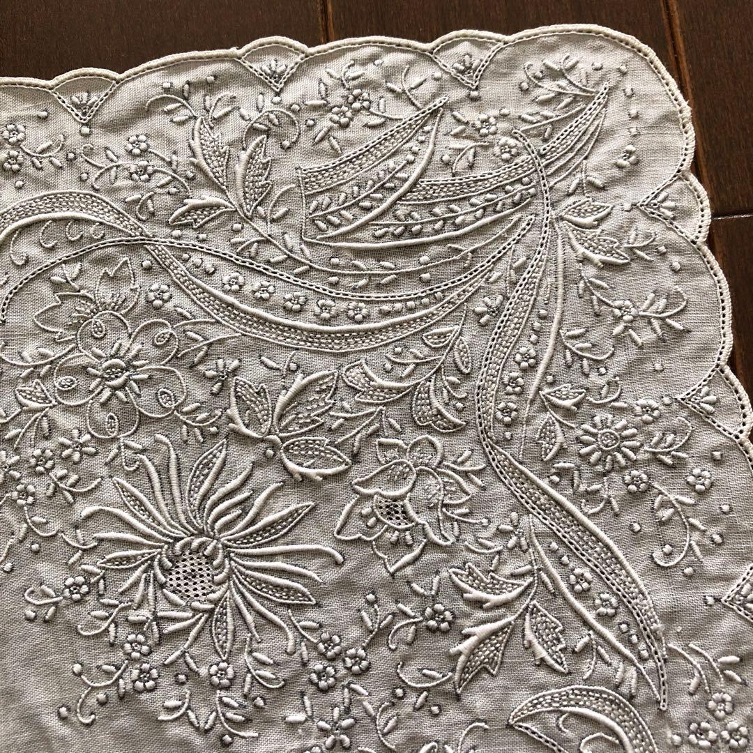 未使用　SWATOW ハンカチ　汕頭　手刺繍　スワトウ　花柄　パッケージなし発送