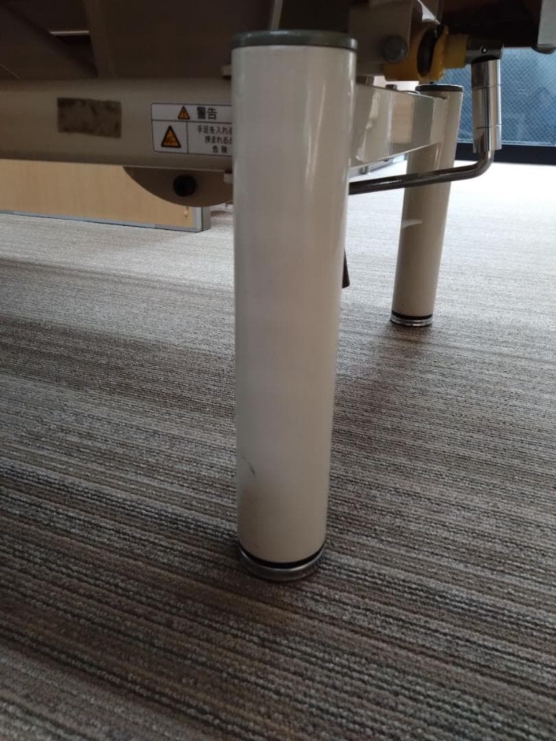 ベッド（Takada 有孔手動式ハイローベッド）引取の場合12,000円引き