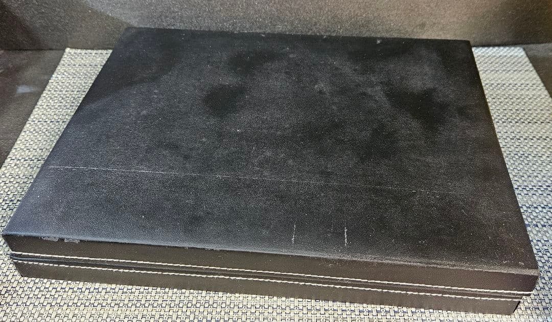 タイガーアイ　ネックレス　ブレスレット×2　3点セット　ケース入り　虎目石