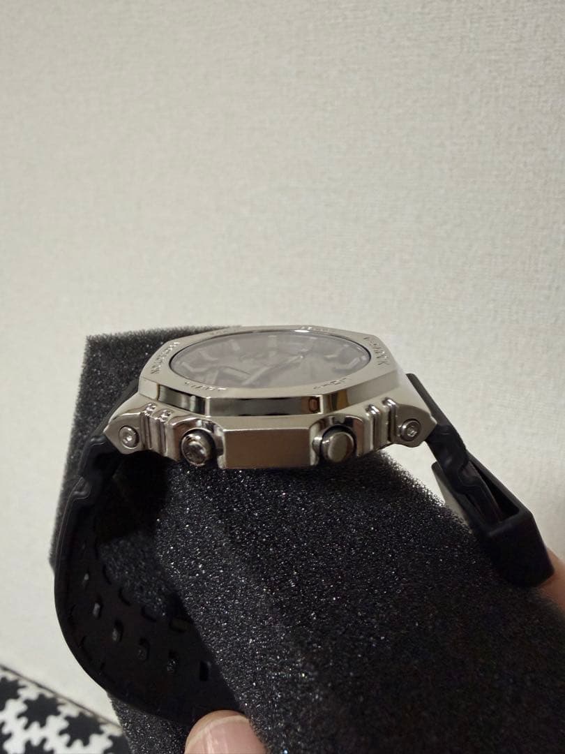 【美品】GーSHOCK 2100シリーズ/GM-2100-1AJF