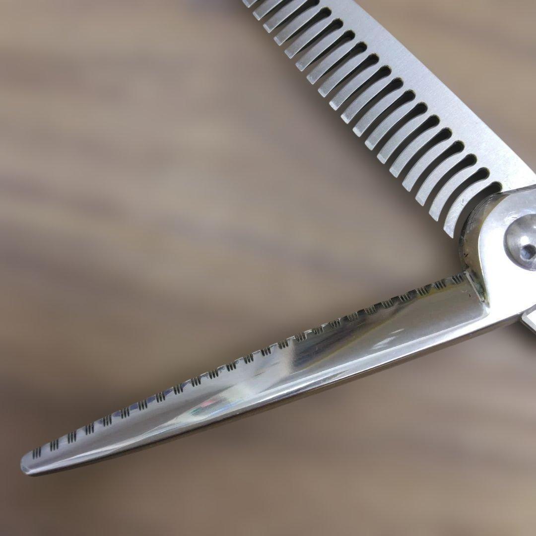 すきばさみ 散髪用 ハサミ ヘアカット 髪切り セニングシザー ✨トギノン✨