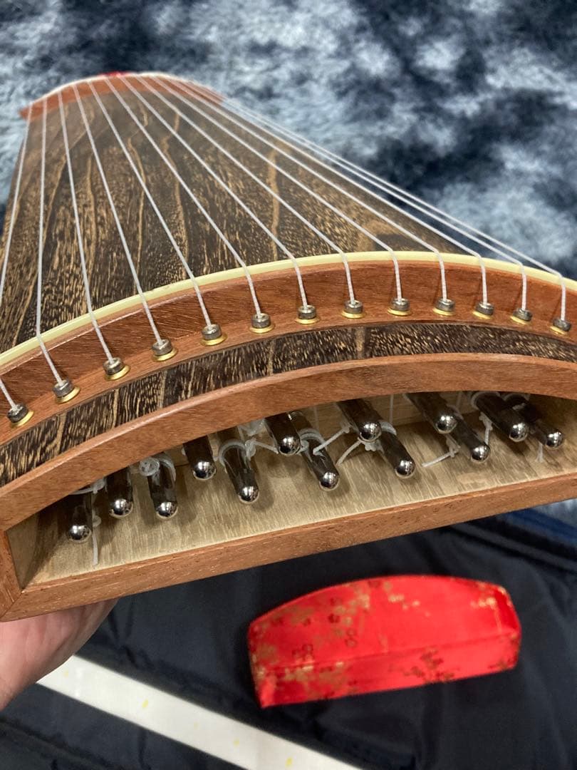 B）美品 ゼンオン 全音 文化箏 羽音 弦楽器 付属品 ソフトケース付き