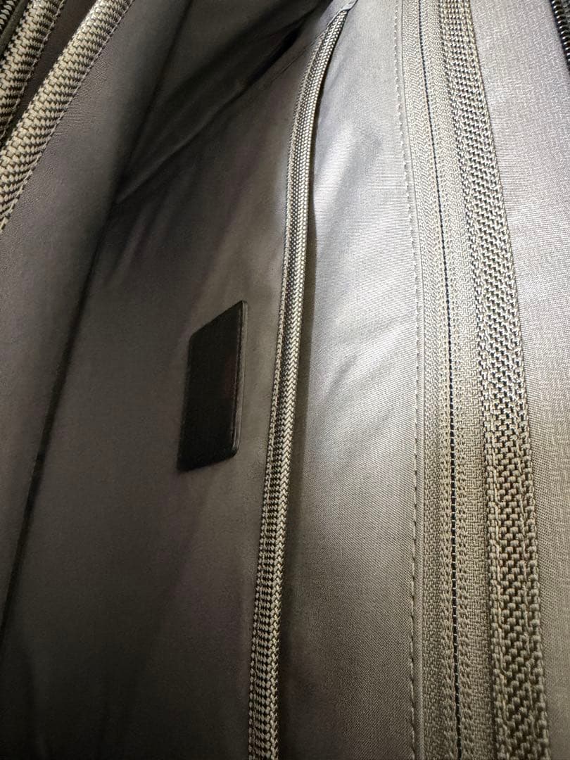 TUMI アルファ　エクスパンダブル・オーガナイザー・ラップトップ・ブリーフ