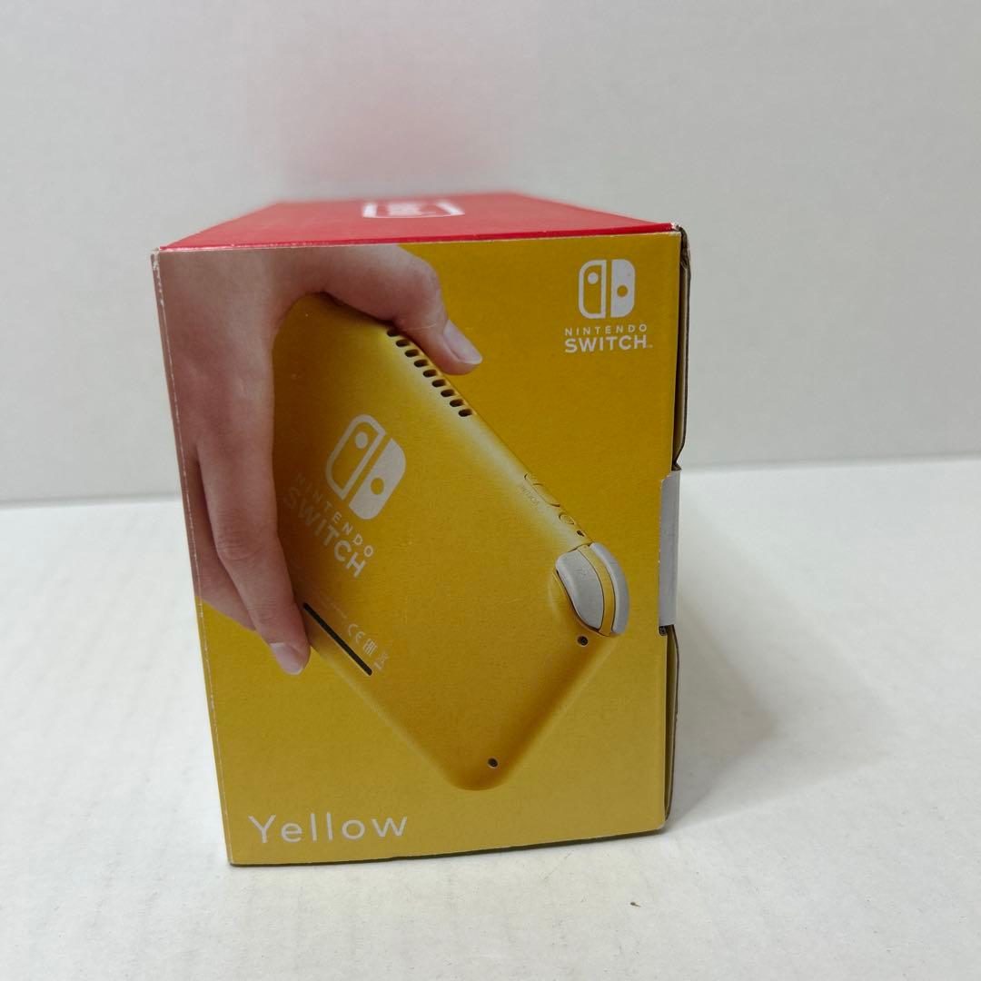 Nintendo Switch Lite イエロー　※未使用品　箱イタミ