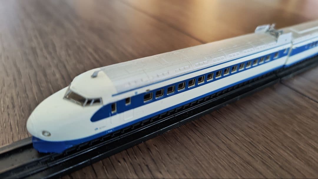 新幹線０系車両 Zゲージ模型（無動力）