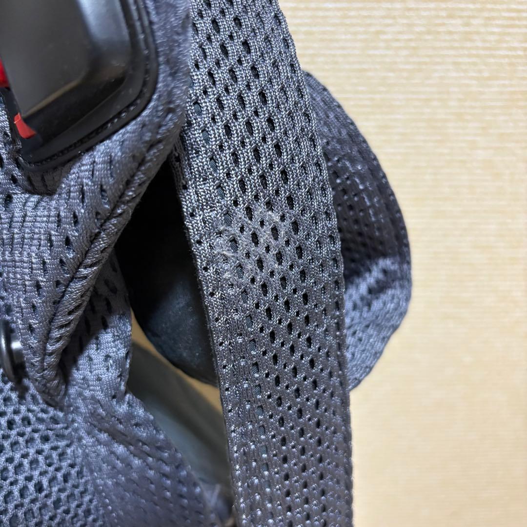 ベビービョルン ハーモニー ダークグレー メッシュ 抱っこ紐