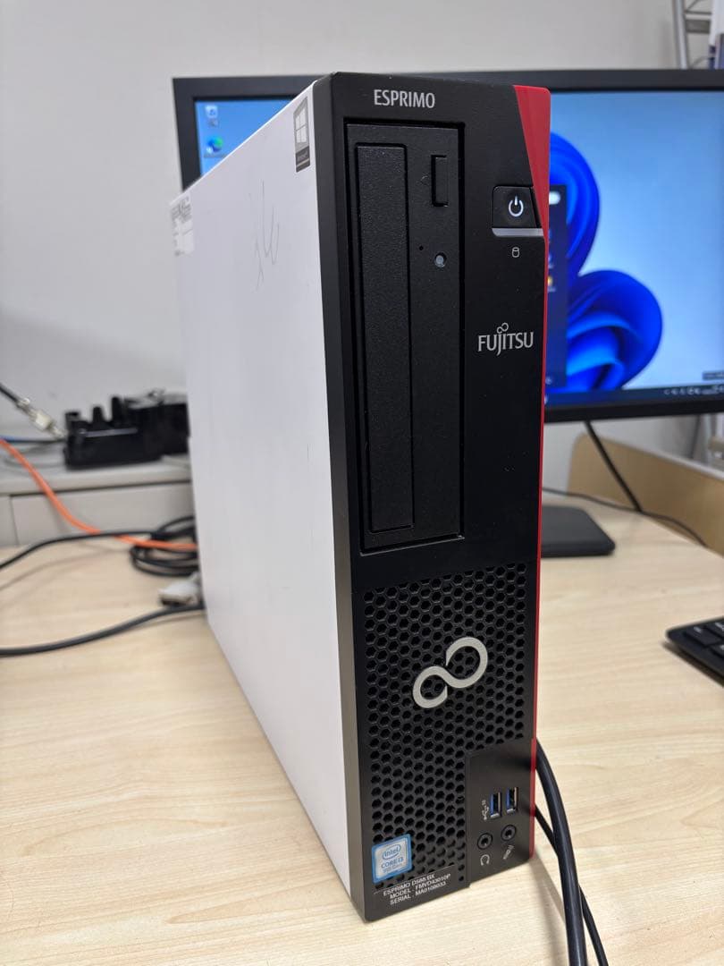 富士通 ESPRIMO D588/BX i3-9100 Windows11
