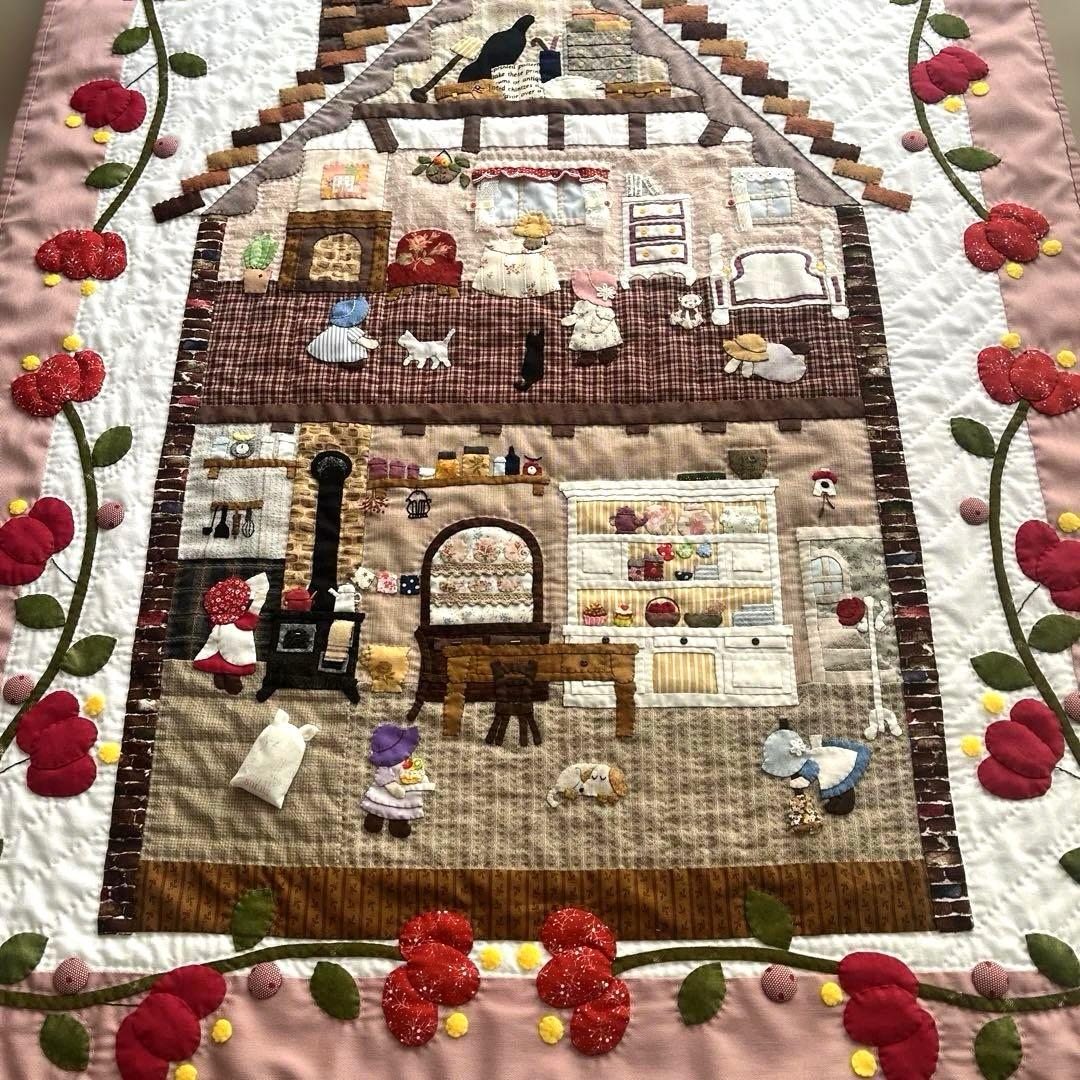 パッチワークタペストリー　ハウスのキルト