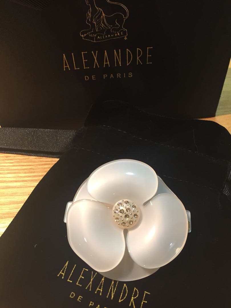 土日限定価格♡アレクサンドルドゥパリ　カメリア　バレッタ