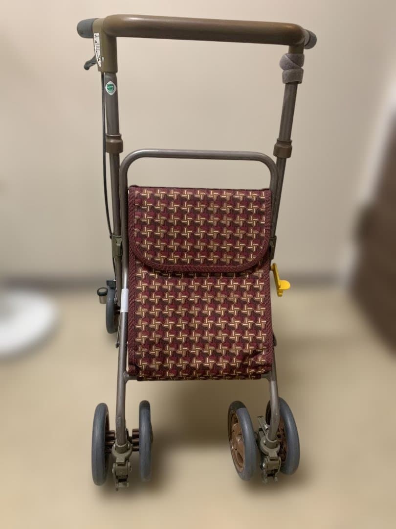 シルバーカー フォルテライト　茶色と赤のチェック柄