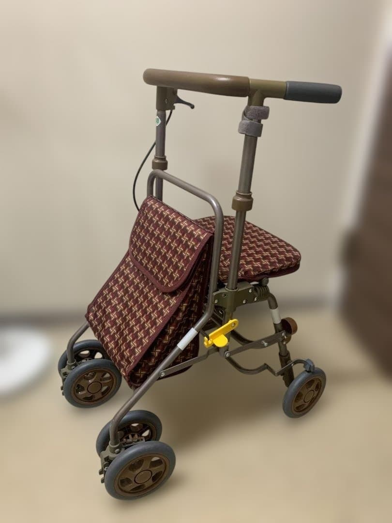 シルバーカー フォルテライト　茶色と赤のチェック柄