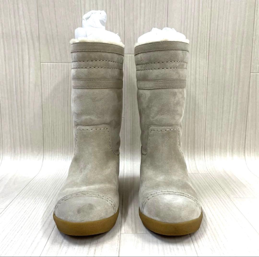 Tory Burch ムートンブーツ ベージュ