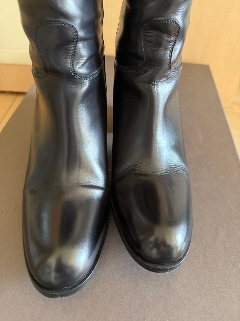 ブラックロングブーツ バックル付き