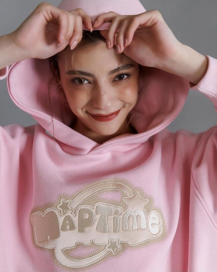 NAPTIME 2025 FALL & WINTER フーディー ピンク