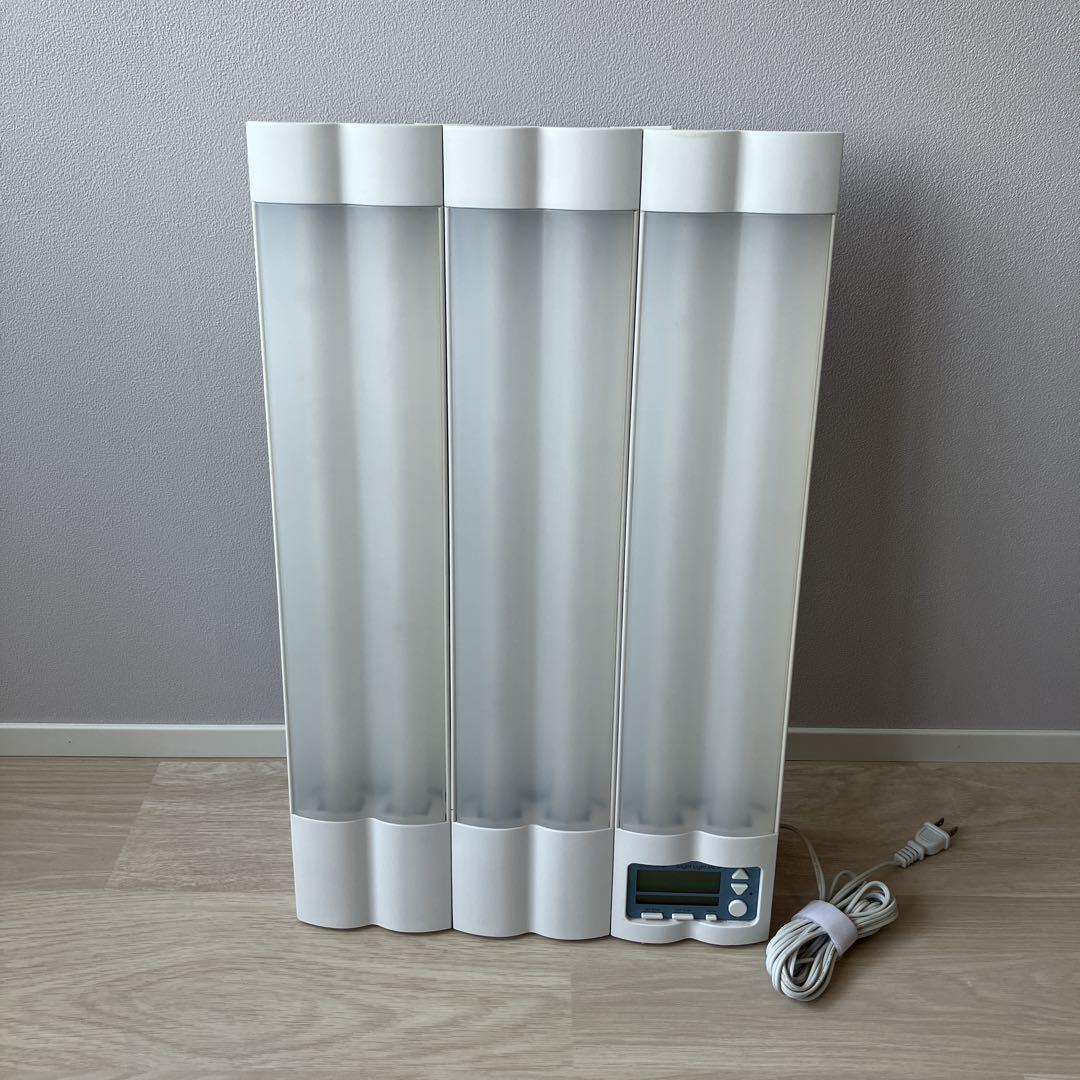 「Bright Light ME+ 」 高照度光照射器具／光療法／ブライトライト