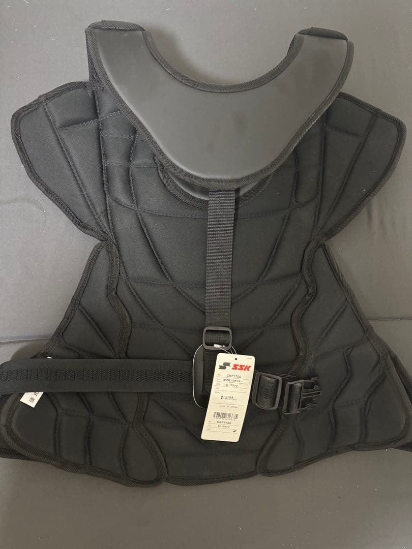 フ*ン様 キャッチャー防具　プロテクター　硬式用