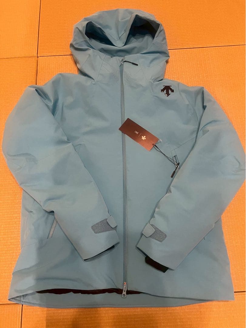 最終値下！未使用 ライトブルー スキーウェア上下フード付き