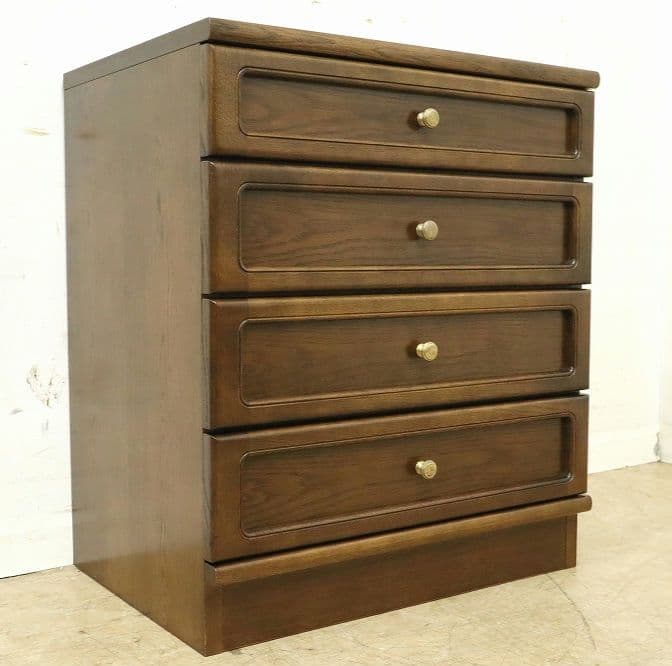 カリモク【コロニアル】サイドキャビネット・4段収納・チェスト