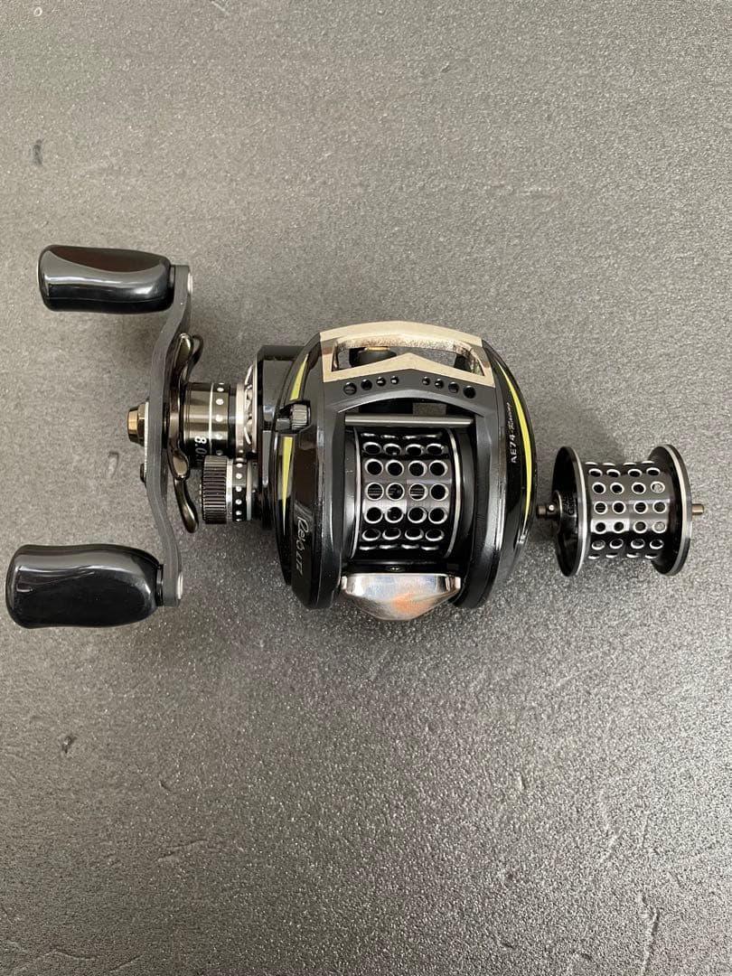 アブガルシア REVO LTZ AE74-Racing 8.01 左