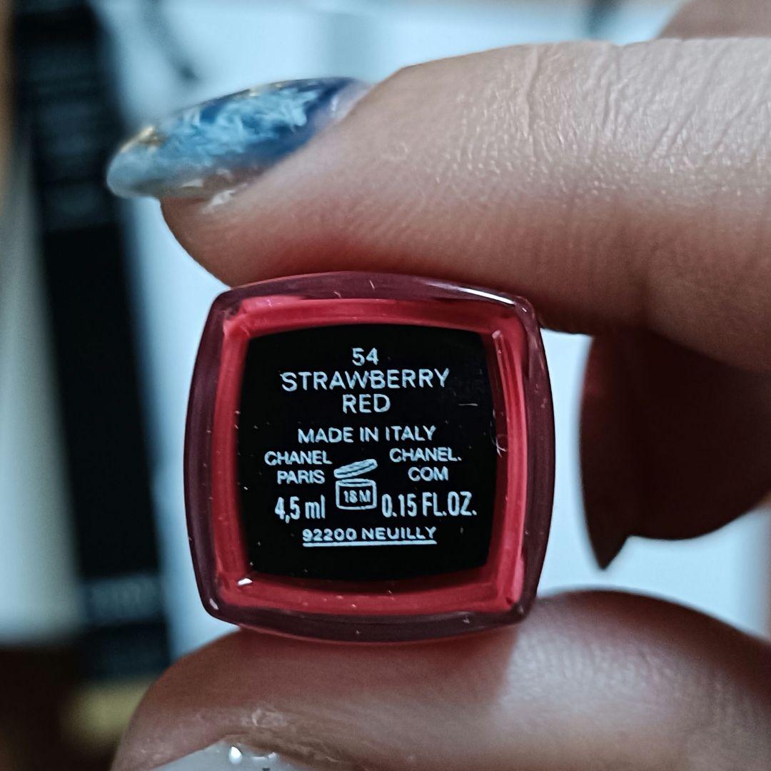 CHANELル ルージュ デュオ ウルトラ トゥニュ　54 ストロベリーレッド