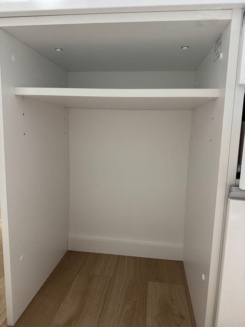 [埼玉県川口市]ホワイト キッチンカウンター 引き出し式