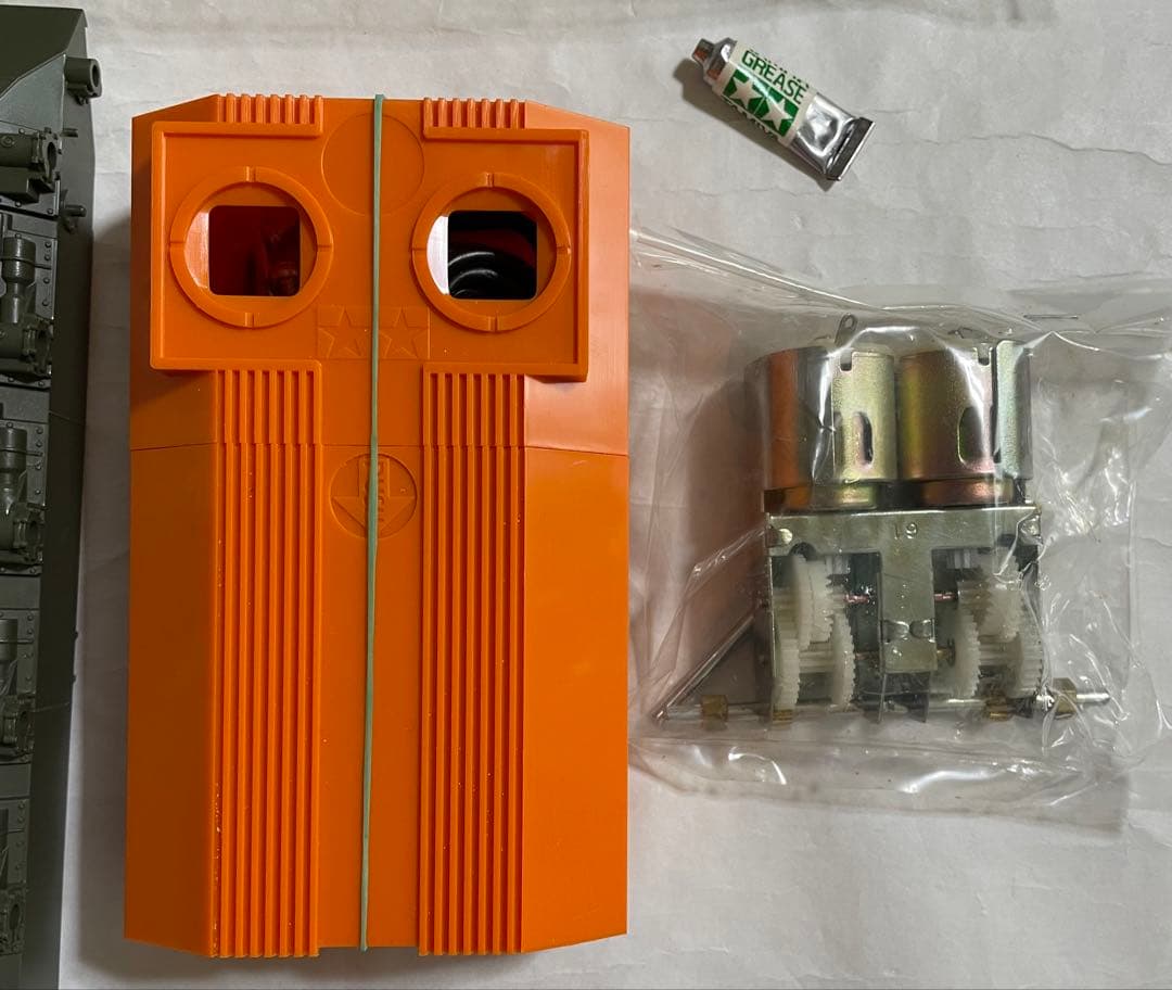 1/35陸上自衛隊74式戦車 2チャンネル リモコンタンク タミヤ製