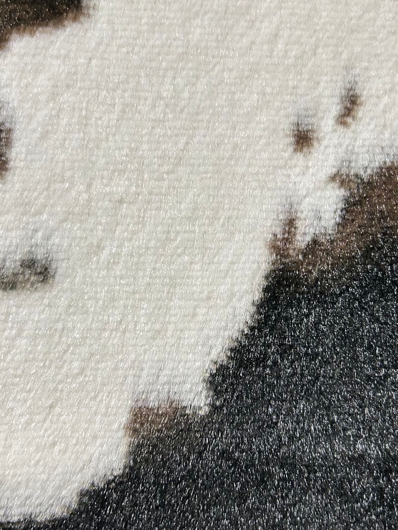 m*i様 【美品】Francfranc フランフラン カーフ ラグ 牛柄 200