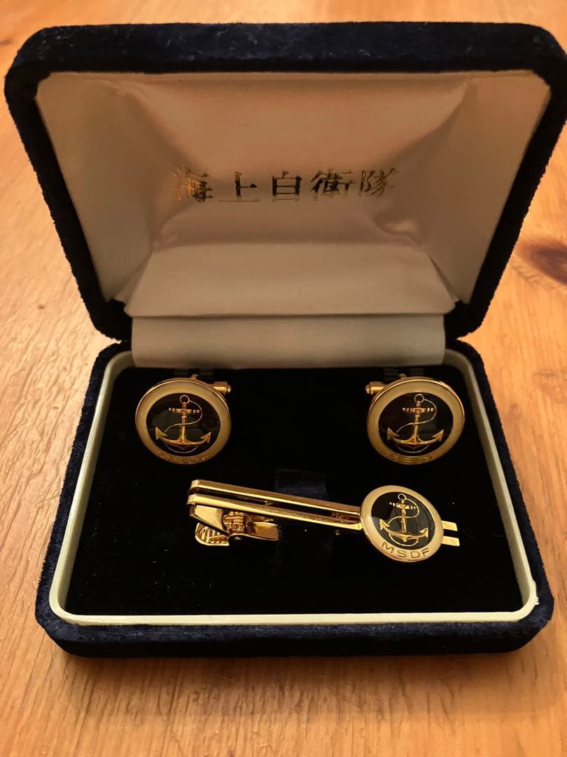 【海上自衛隊公式☆非売品】ゴールドネクタイピン&カフスボタン２個【ヴィンテージ】
