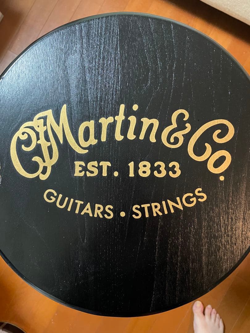 MARIN GUITAR STOOL 椅子