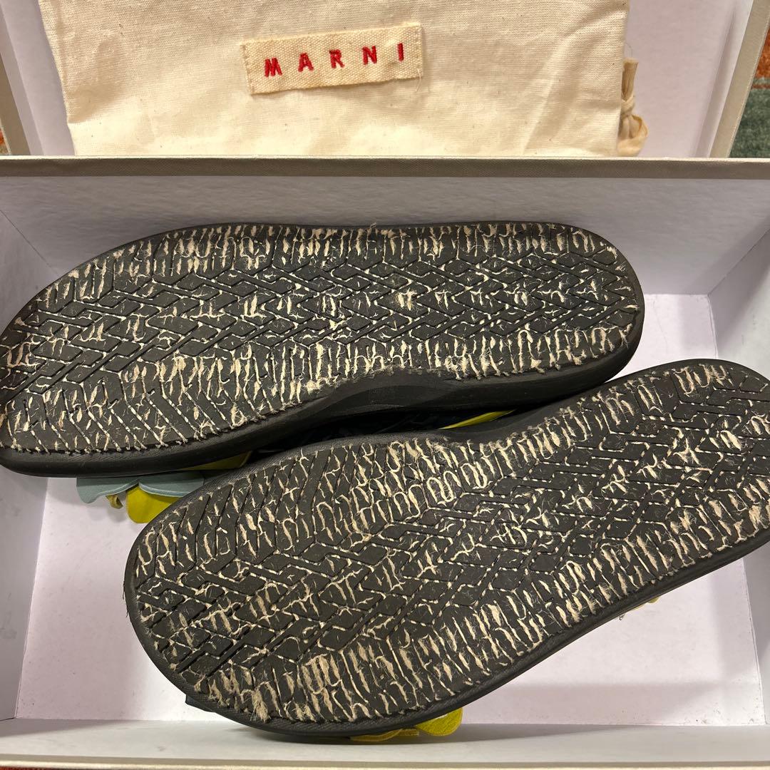 MARNIのフラワーサンダル