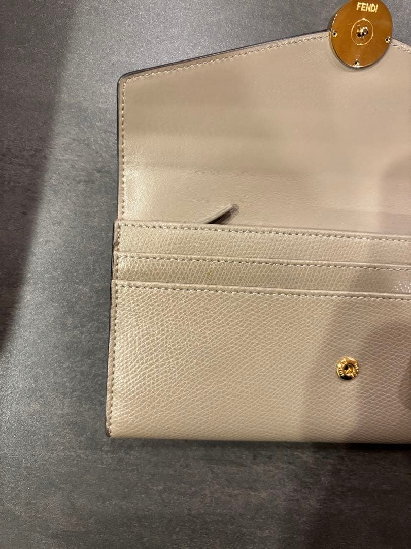 FENDI コンチネンタル長財布　ベージュ