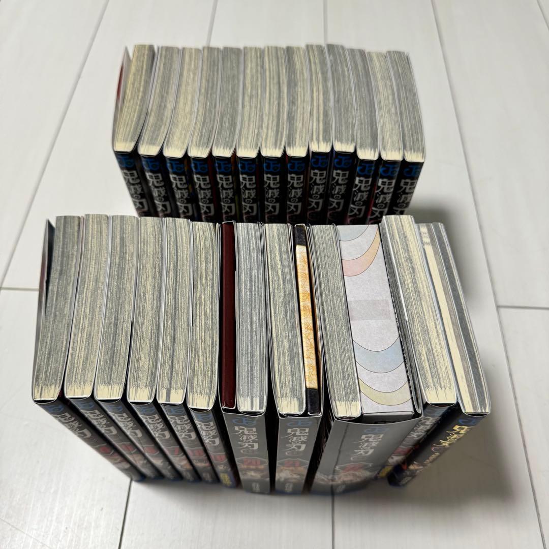 鬼滅の刃　1〜23巻　全巻セット+鬼殺隊見聞録　特装版