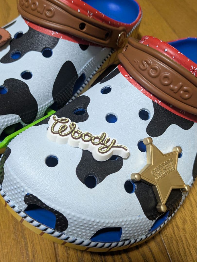 新品未使用タグ付　２6㎝　クロックス　トイストーリー ウッディ サンダル