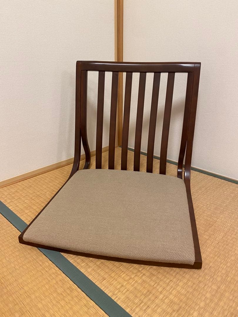 未使用　IDC大塚家具 座椅子　二脚　秋田木工