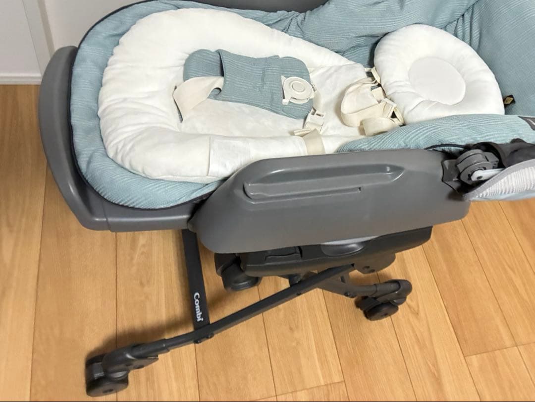 コンビ　ネムリラ　AUTO SWING BEDi Long スリープシェルEG