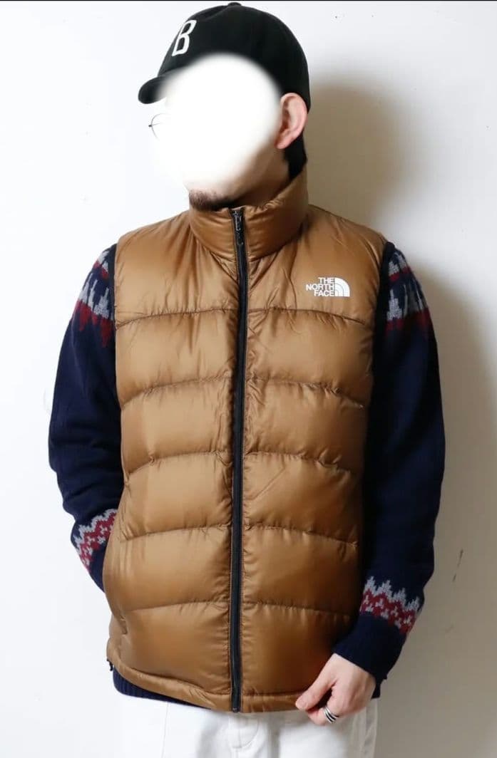 美品　大人気　ノースフェイス　アコンカグアダウンベスト　メンズS