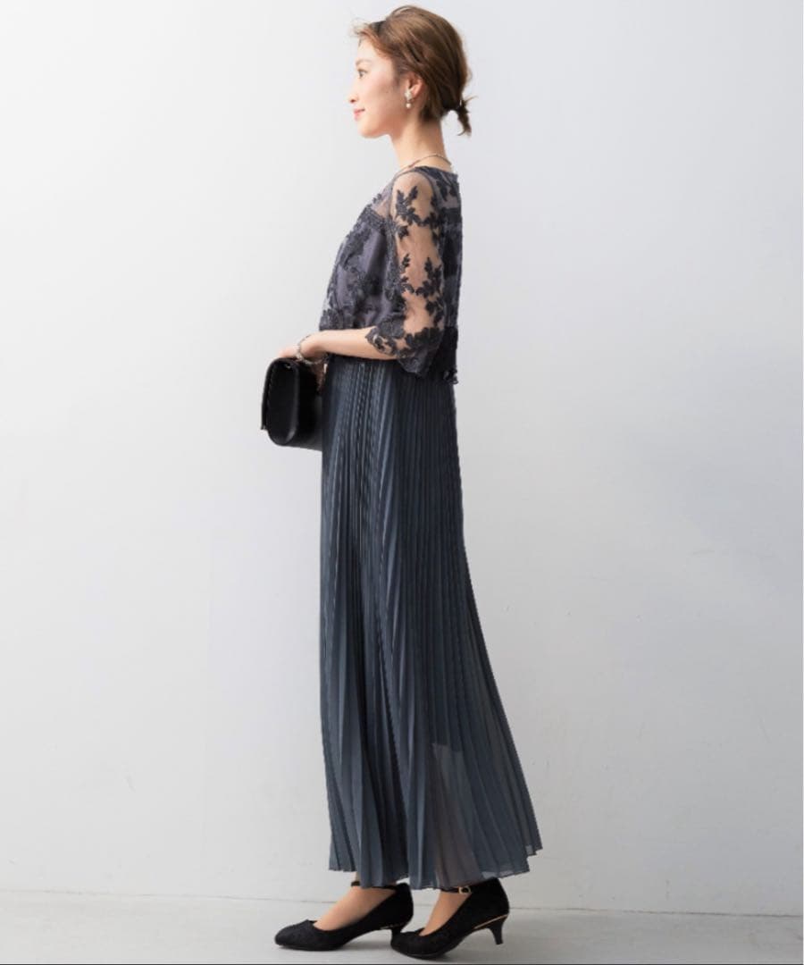 Dorry Doll 模様柄刺繍レース使い プリーツ加工ミモレ丈ワンピースドレス