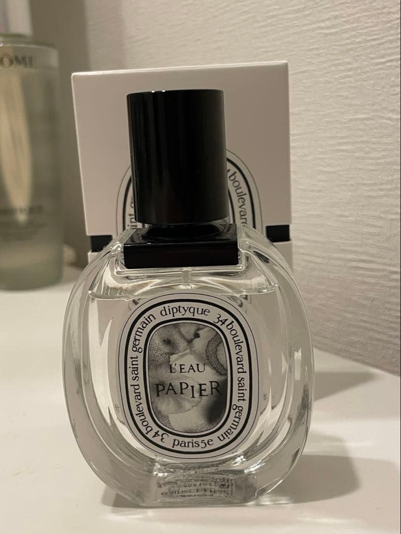 L'EAU PAPIER (ローパピエ)オードトワレ　50m