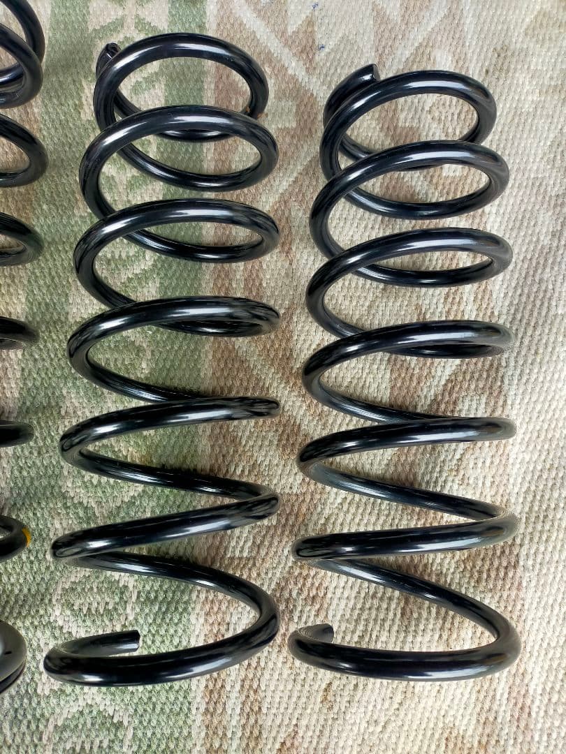 ジムニー　JB64 純正サスペンション　1台分　新車外し