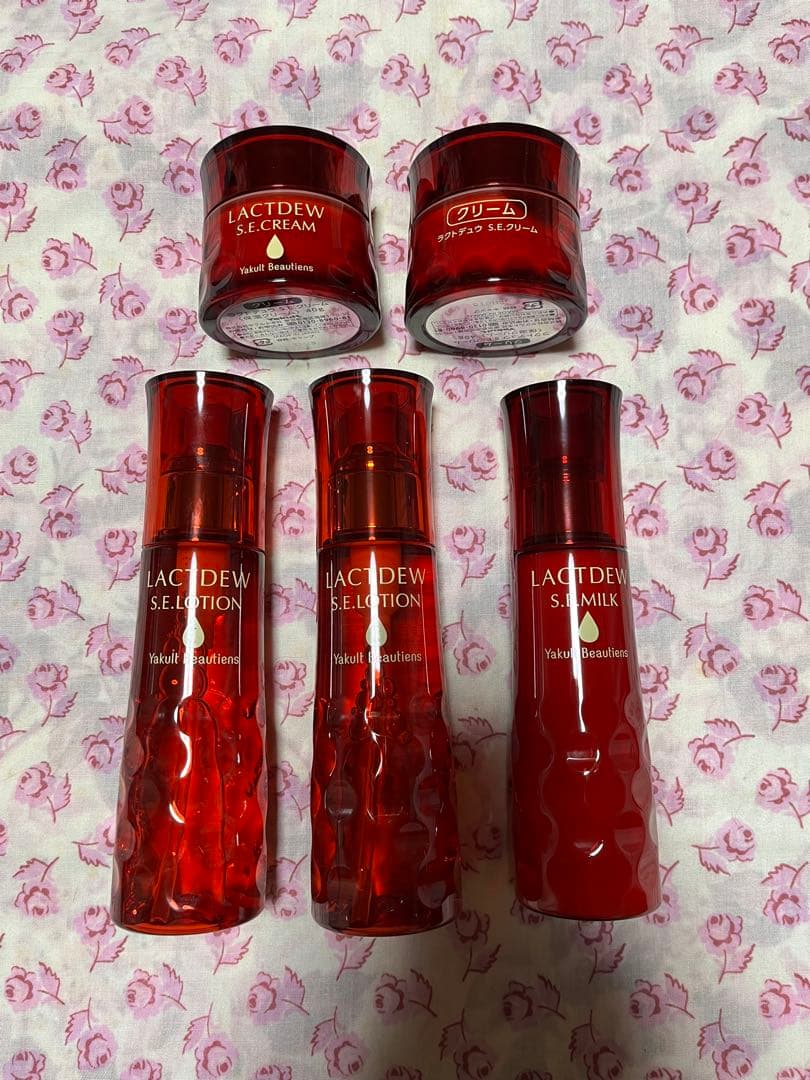 ラクトデュウS.Eローション1（1本１回使用）・S.Eミルク・S.Eクリーム×2