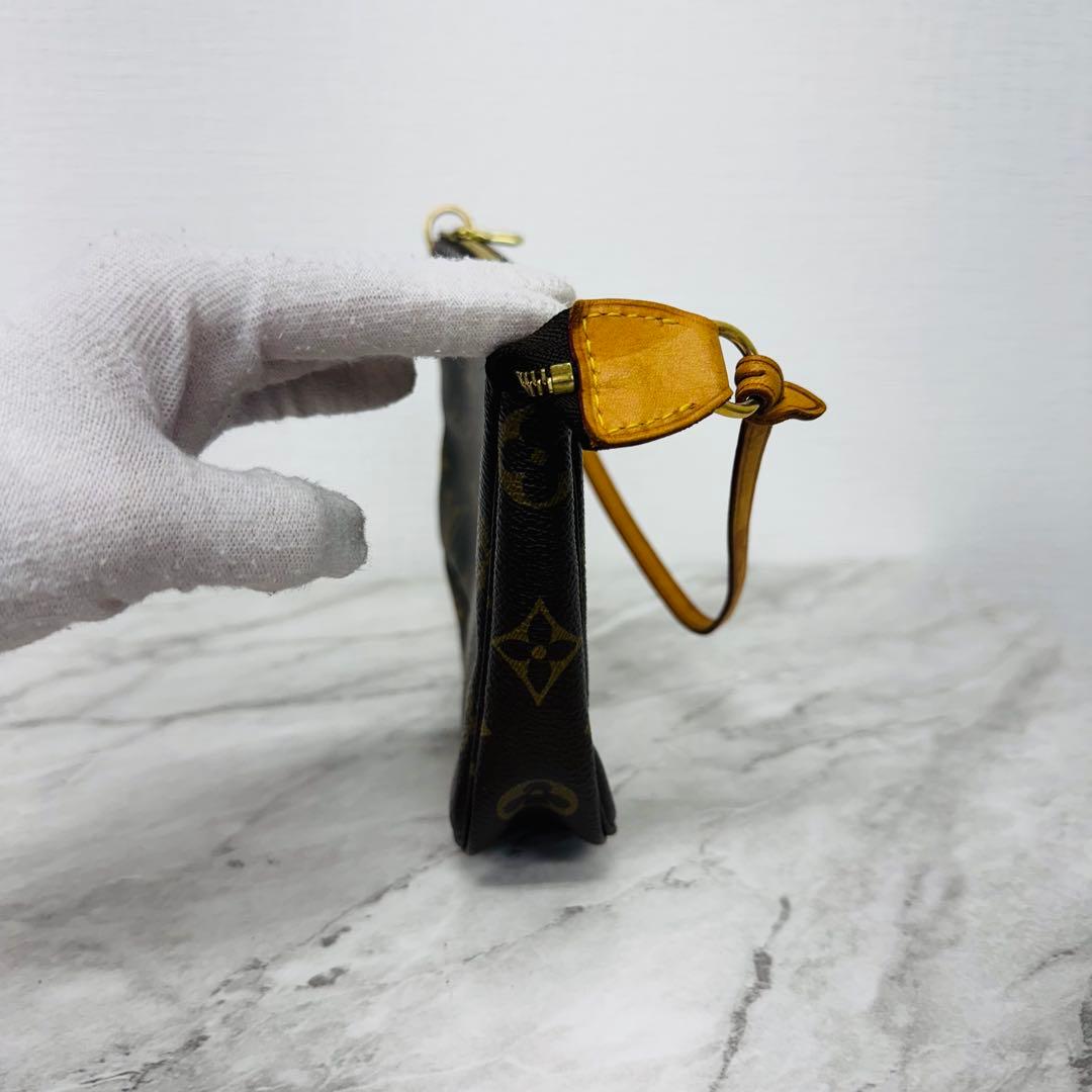 ✨VUITTON✨ヴィトン✨LV✨モノグラム✨アクセサリーポーチ✨ハンドバッグ✨